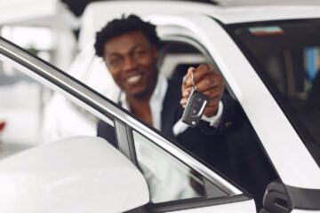 Why Selling Your Car Online Is Better Than Traditional Dealerships